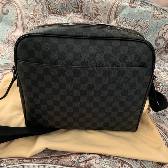 💝Louis Vuitton Dayton MM Reporter Bag - Picture 7 of 8